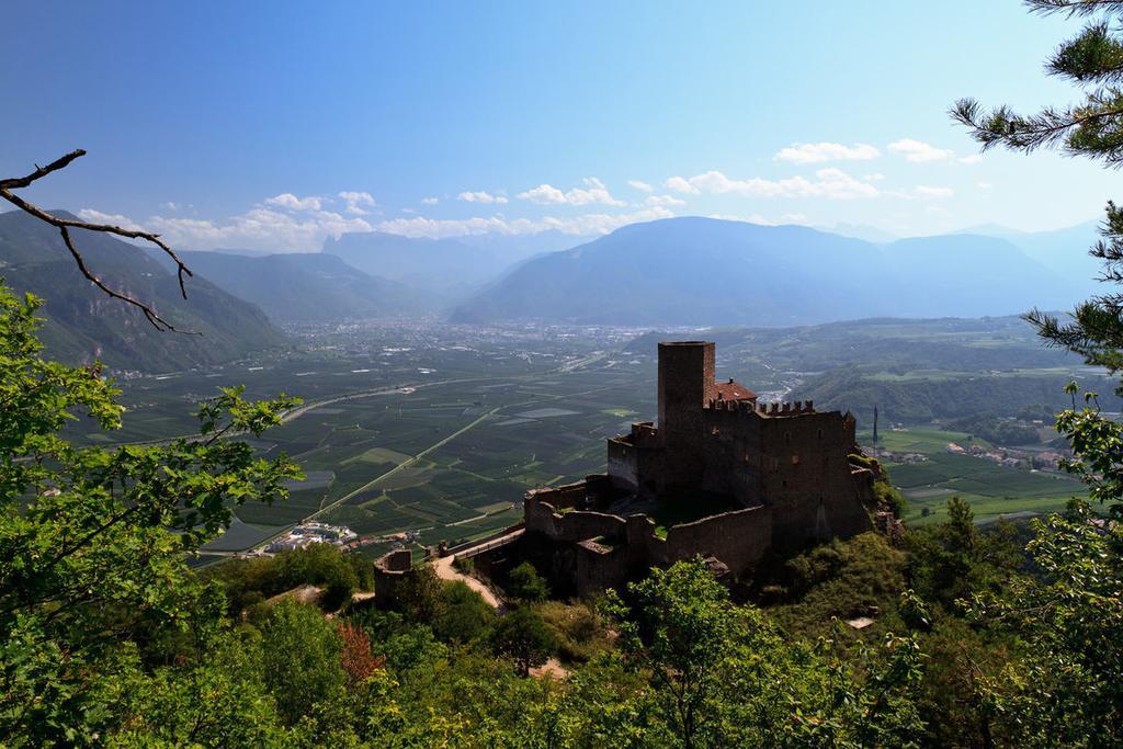 Tinnerhof Appiano Sulla Strada Del Vino Luaran gambar